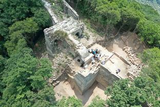 带不动？泰山球门三度失守，丢球后的王大雷无奈瘫坐在地上